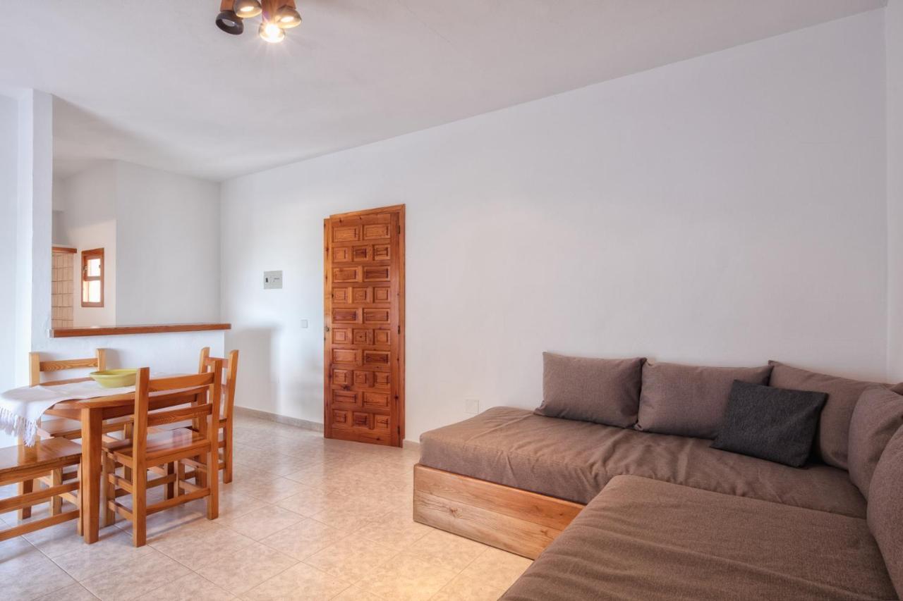 Alojamientos Turisticos Cardona - Apartamento 1 Hab. Standart Es Pujols Exterior foto
