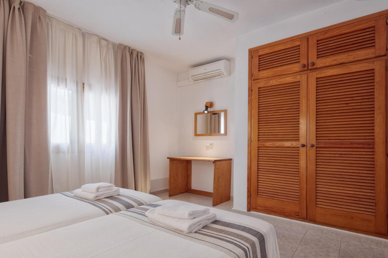 Alojamientos Turisticos Cardona - Apartamento 1 Hab. Standart Es Pujols Exterior foto